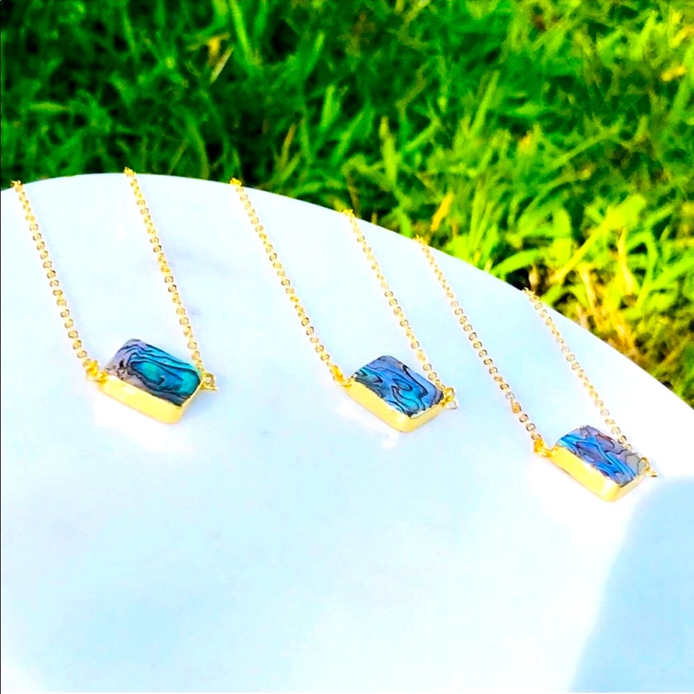 Diamond Abalone Shell Necklace - Picture 4 of 4
